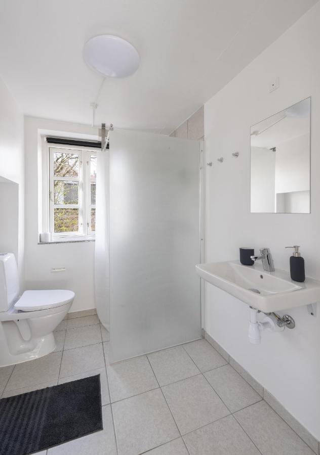 Aday - Apartment Suite 2 Aalborg Center Экстерьер фото